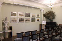 Выставка Катещенко Н.П. в каминном зале школы, 2019 год