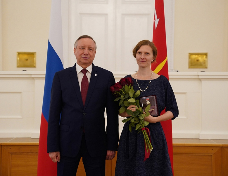 "За гуманизацию школы Санкт-Петербурга"- поздравляем Бурдову Оксану Владимировну!